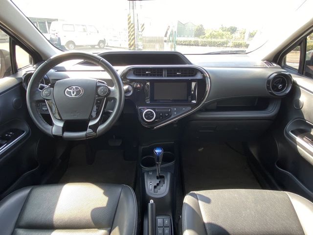 TOYOTA豐田 PRIUS C  第5張相片