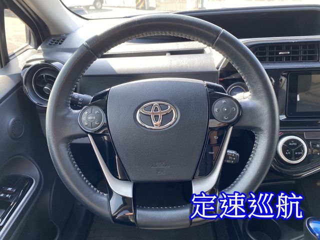 TOYOTA豐田 PRIUS C  第9張相片