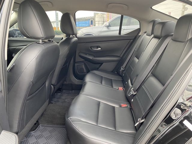 NISSAN日產 SENTRA  第7張相片