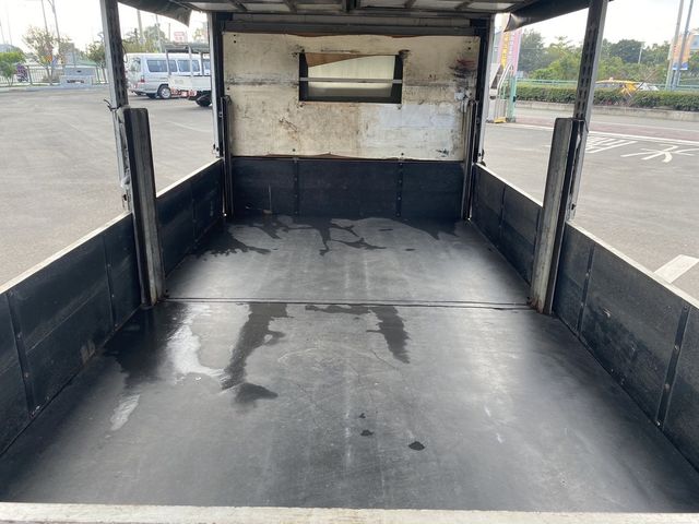 NISSAN日產 CABSTAR  第4張相片