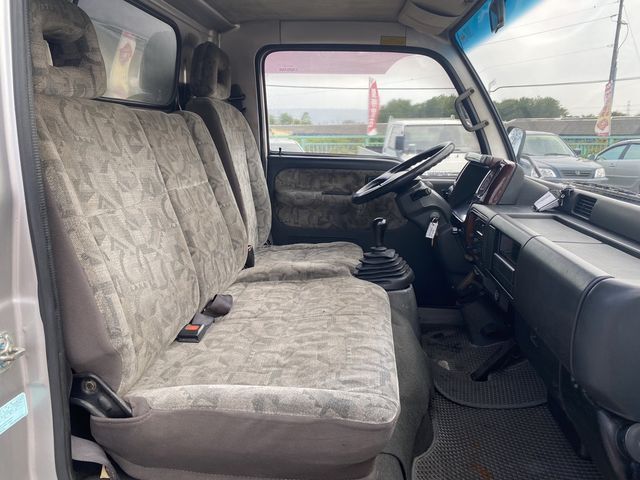 NISSAN日產 CABSTAR  第7張相片