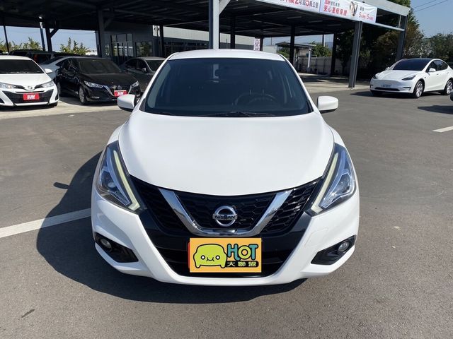 NISSAN日產 TIIDA  第3張相片
