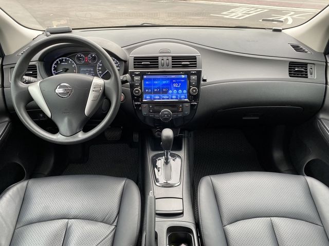NISSAN日產 TIIDA  第9張相片