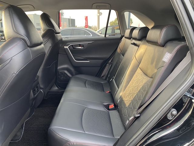 TOYOTA豐田 RAV4  第13張相片