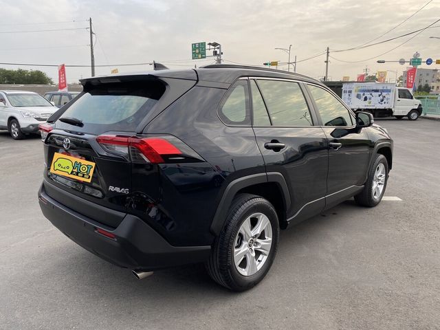 TOYOTA豐田 RAV4  第3張相片
