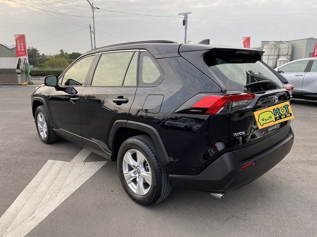 TOYOTA豐田 RAV4  第25張相片