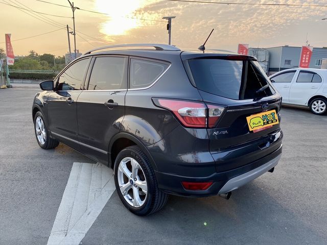 FORD福特 KUGA  第15張相片