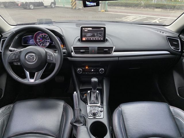 MAZDA馬自達 MAZDA 3  第5張相片