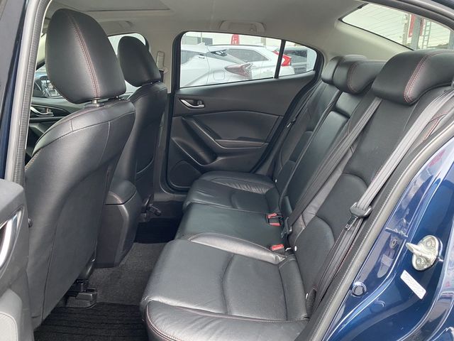 MAZDA馬自達 MAZDA 3  第7張相片