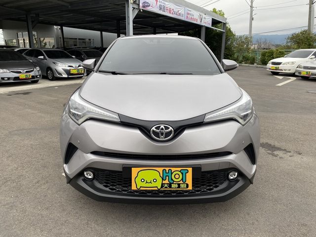 TOYOTA豐田 C-HR  第3張相片