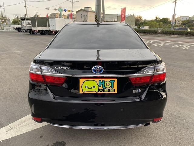 TOYOTA豐田 CAMRY HYBRID  第4張相片