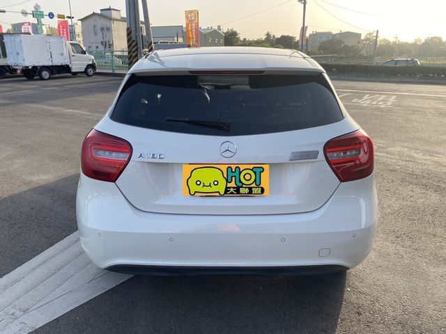 M-BENZ賓士 A180  第4張相片