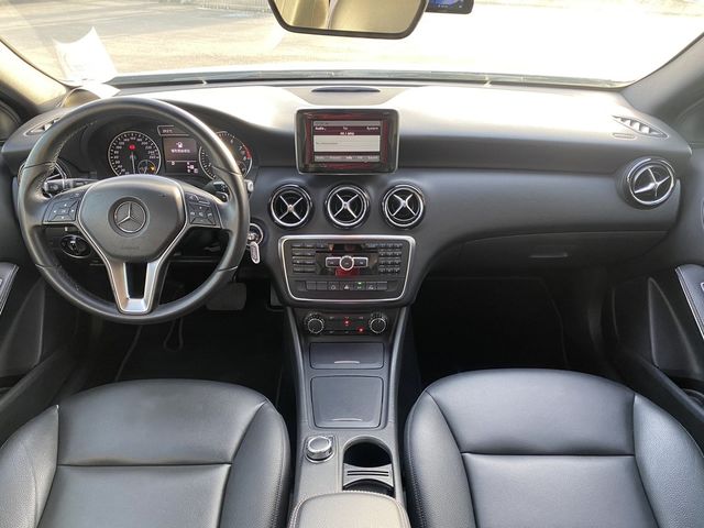 M-BENZ賓士 A180  第5張相片