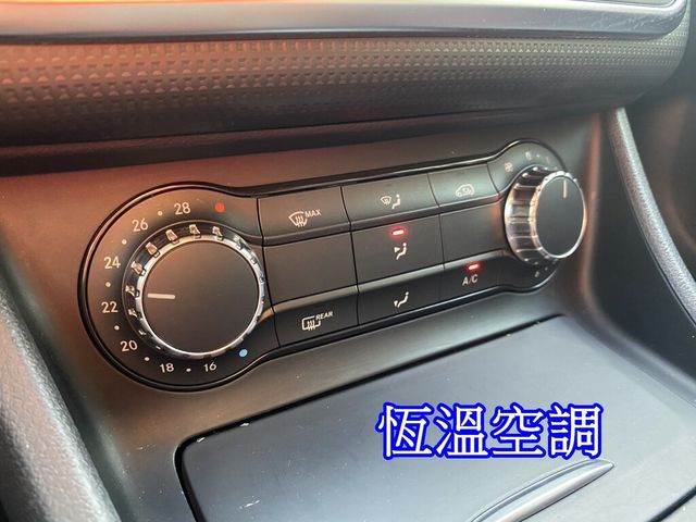 M-BENZ賓士 A180  第10張相片