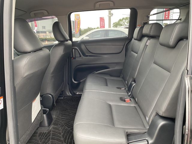 TOYOTA豐田 SIENTA  第7張相片