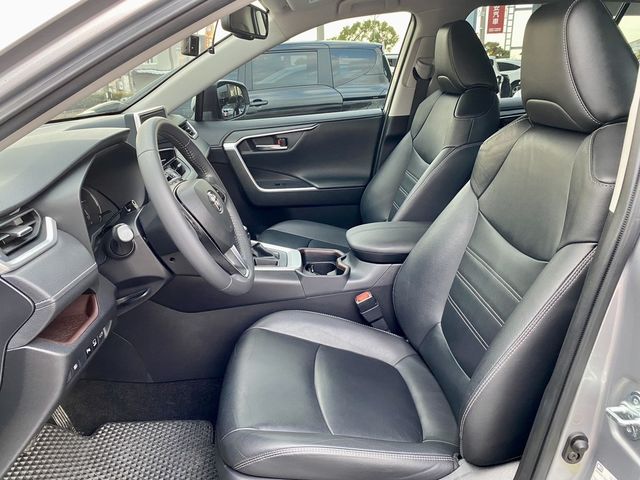 TOYOTA豐田 RAV4  第6張相片