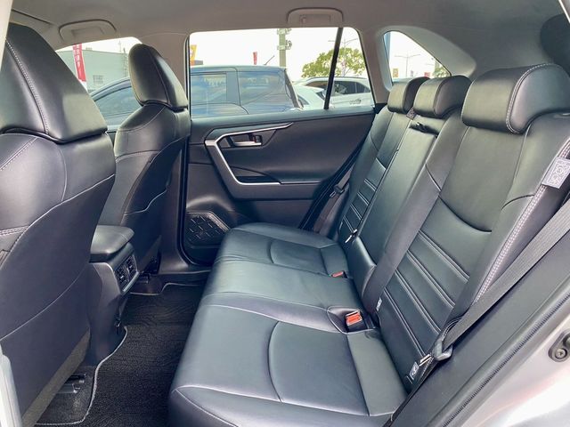 TOYOTA豐田 RAV4  第7張相片