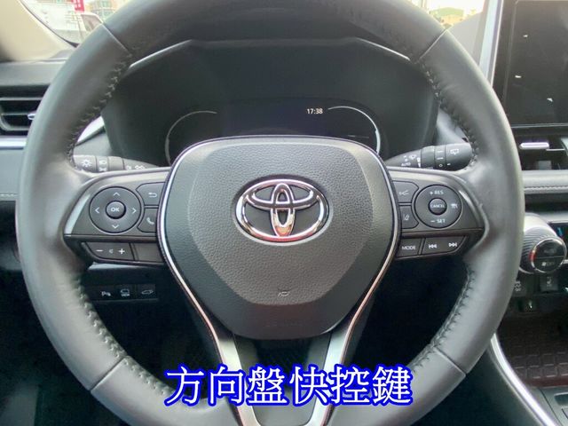 TOYOTA豐田 RAV4  第11張相片