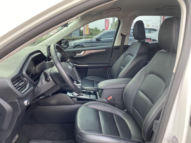 FORD福特 KUGA  第6張相片
