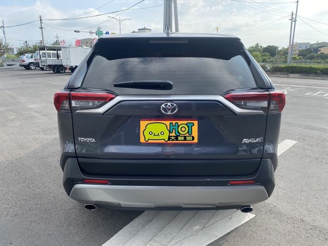 TOYOTA豐田 RAV4  第4張相片