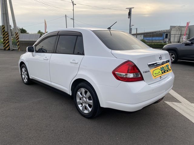 NISSAN日產 TIIDA  第12張相片