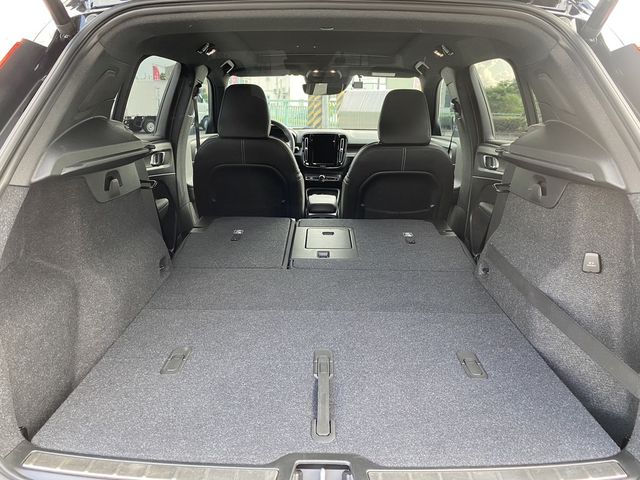 VOLVO富豪 XC40  第15張相片