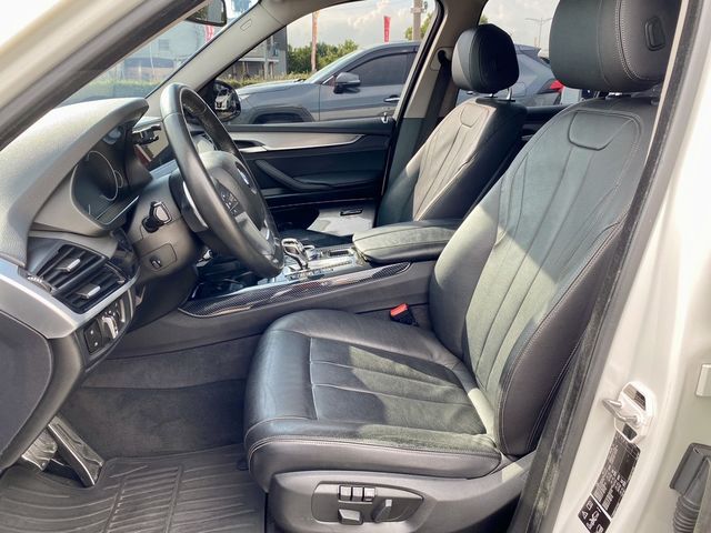 BMW寶馬 X5 XDRIVE30D  第6張相片