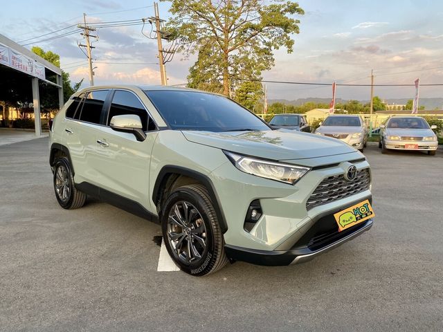 TOYOTA豐田 RAV4  第14張相片