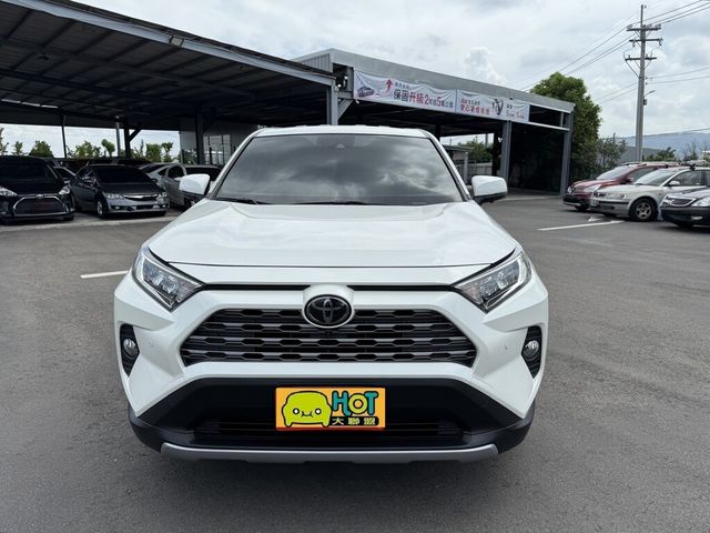 TOYOTA豐田 RAV4  第3張相片