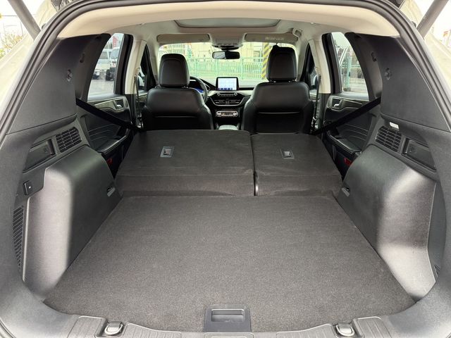FORD福特 KUGA  第15張相片