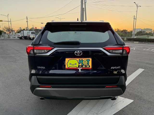 TOYOTA豐田 RAV4  第4張相片
