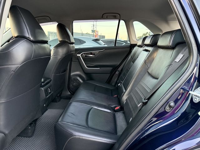 TOYOTA豐田 RAV4  第7張相片