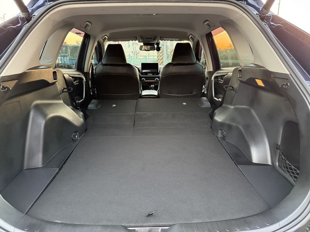 TOYOTA豐田 RAV4  第14張相片