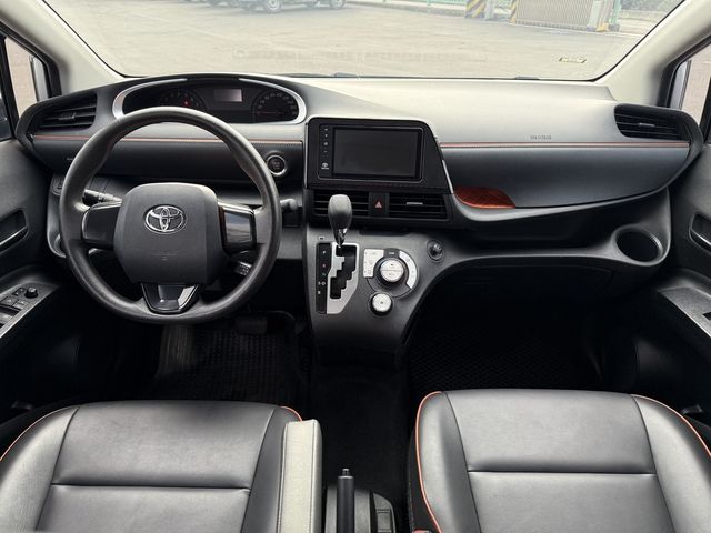 TOYOTA豐田 SIENTA  第5張相片