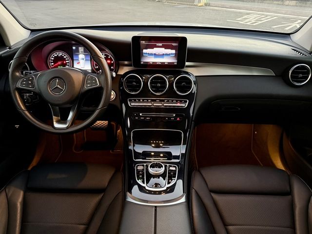 M-BENZ賓士 GLC220D  第5張相片