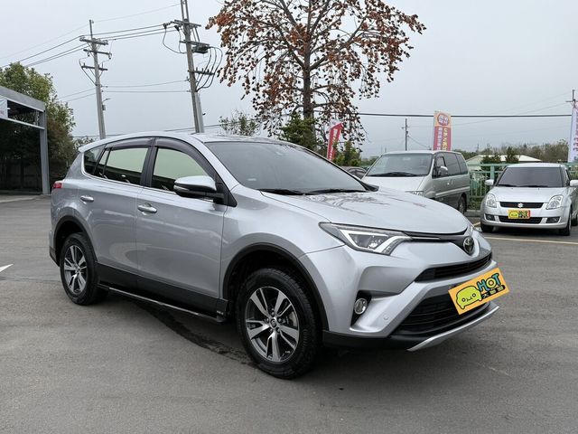 TOYOTA豐田 RAV4  第15張相片
