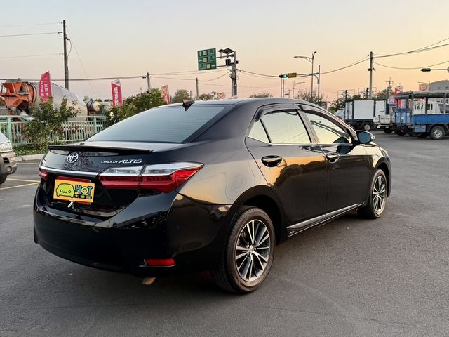 TOYOTA豐田 ALTIS  第2張相片