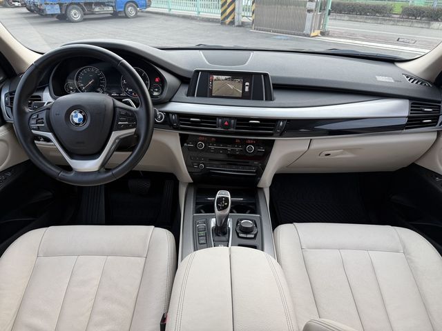 BMW寶馬 X5 XDRIVE25D  第5張相片