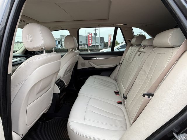 BMW寶馬 X5 XDRIVE25D  第7張相片