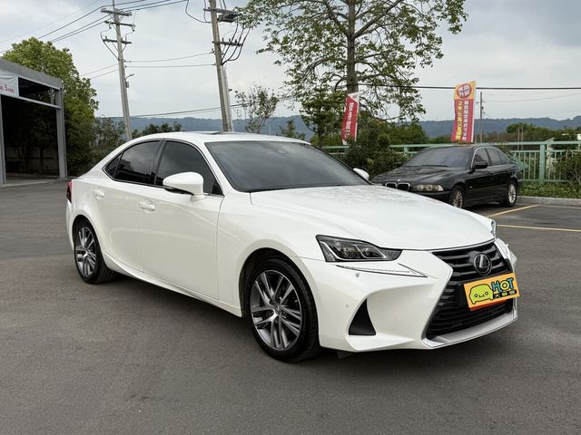 LEXUS凌志 IS200T  第15張相片