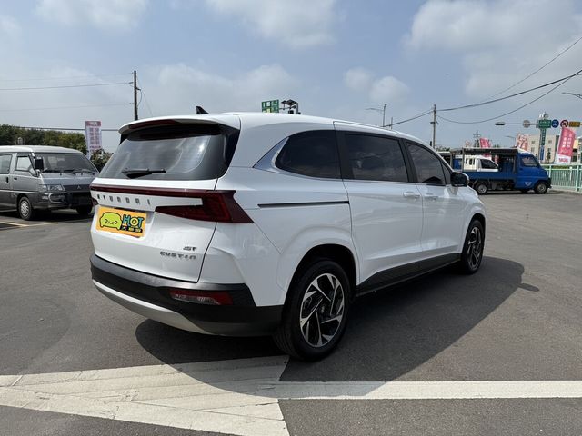 HYUNDAI現代 CUSTIN  第2張相片