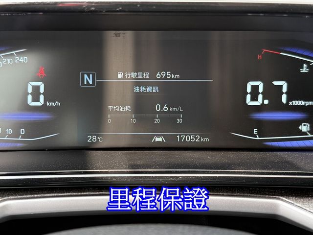 HYUNDAI現代 CUSTIN  第9張相片