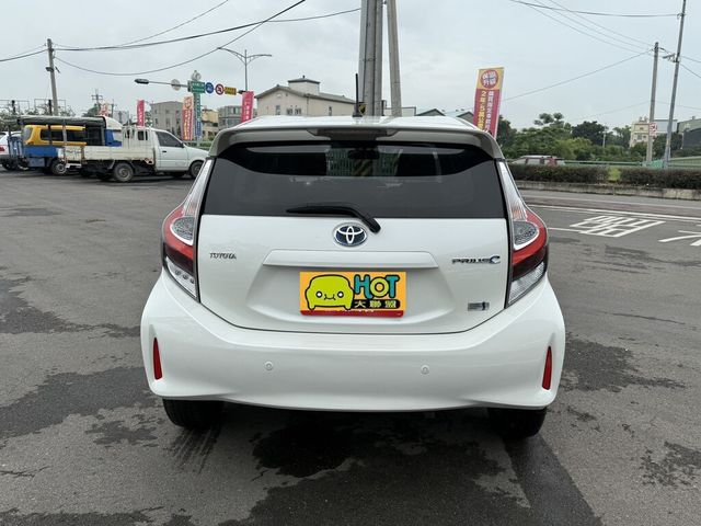 TOYOTA豐田 PRIUS C  第4張相片