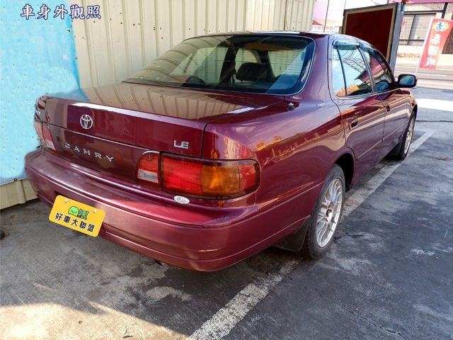 TOYOTA豐田 CAMRY  第2張相片