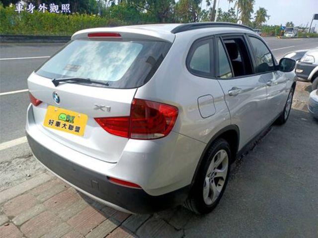 BMW寶馬 X1  第2張相片