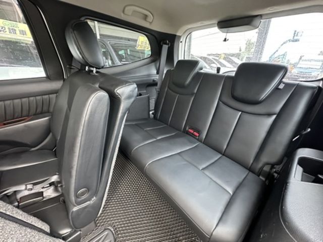 NISSAN日產 LIVINA  第7張相片