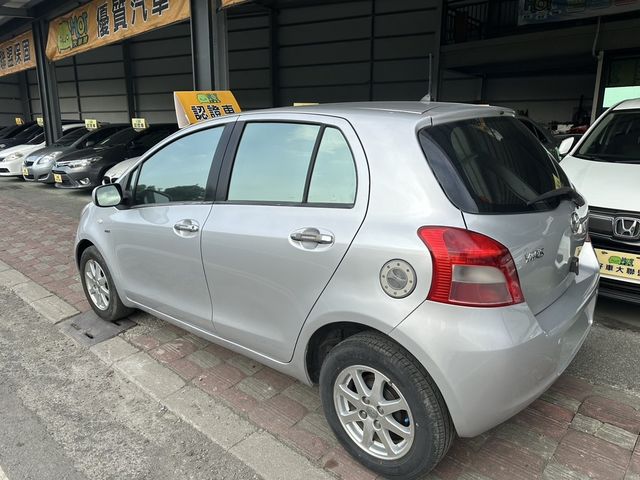 TOYOTA豐田 YARIS  第2張相片