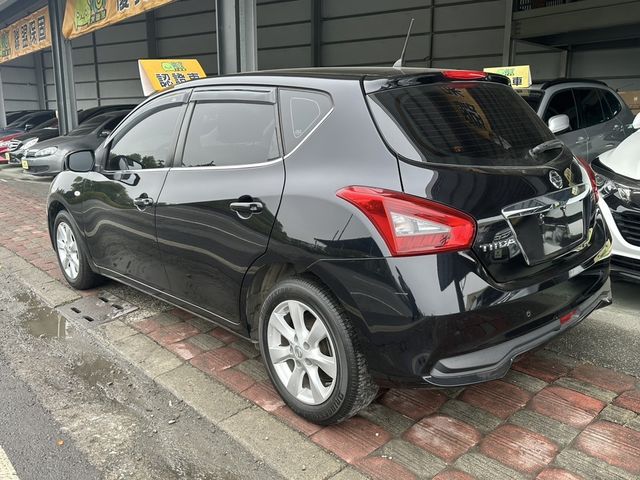 NISSAN日產 TIIDA  第2張相片