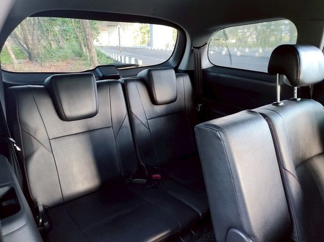 TOYOTA豐田 WISH  第6張相片