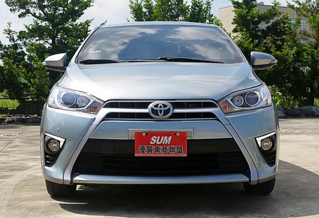 ✅YARIS ✅影音特式版 ✅ LED日行燈 ✅衛星導航 ✅可認證  第1張相片